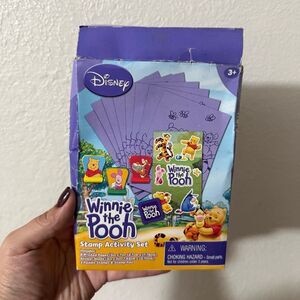 2006 Winnie the pooh stamp set READ